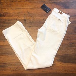 NWT David Kahn white ice  bootcut jeans style 3560